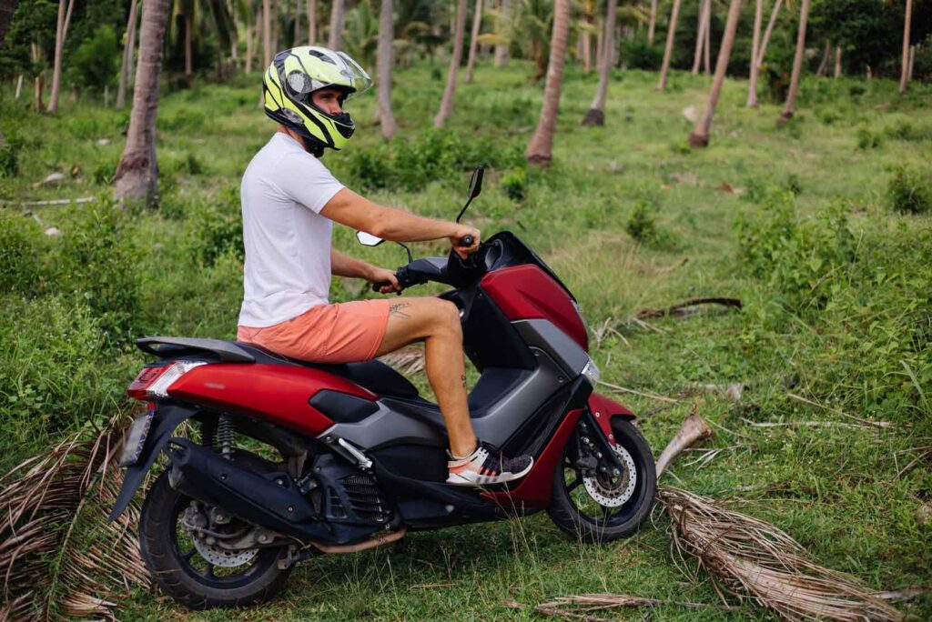 Beneficios principales de manejar una moto automática