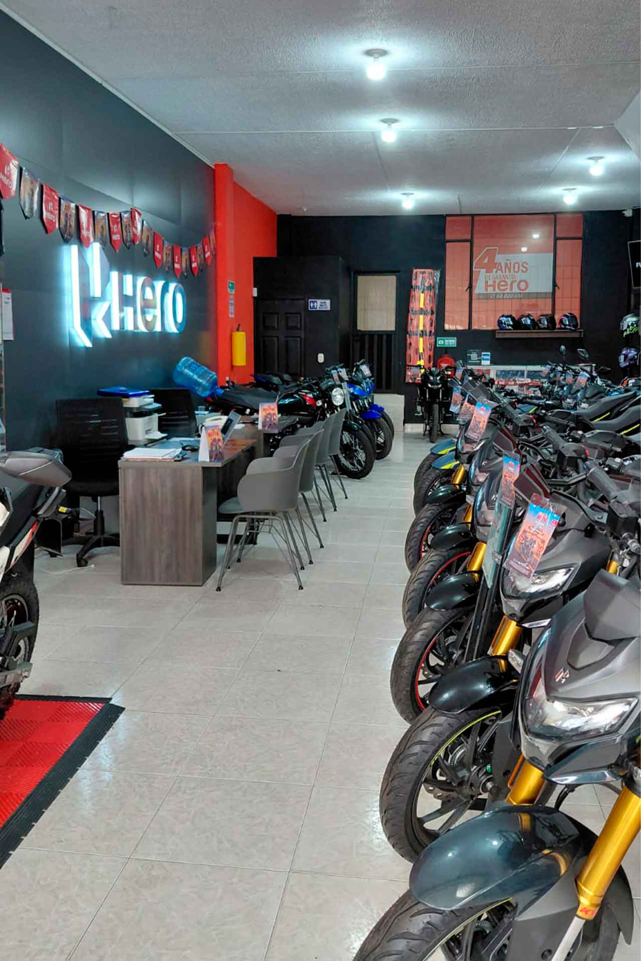 Concesionario de motos en Fusa